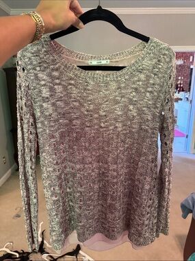 Sioni Open-Knit Gray and White Layered Sweater